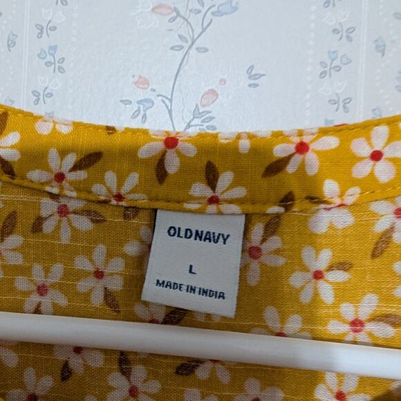 Old Navy Blouse Women's Size Large Yellow Floral Spring Easter - Picture 6 of 6